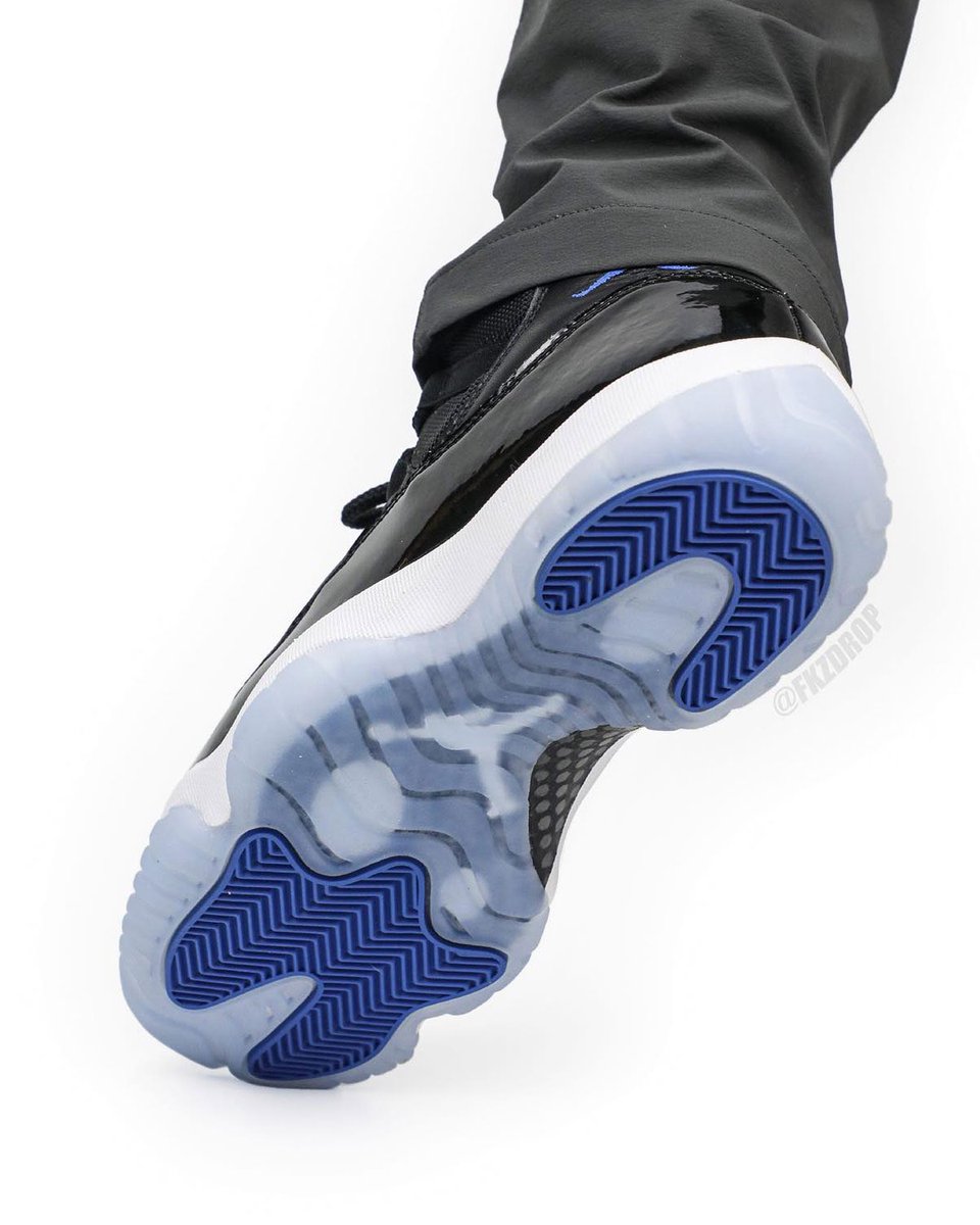 SBDetroit's tweet photo. How we feeling about the 2026 “Space Jam” Jordan 11s? 🏀 

🔥 or 🗑️ 

RELEASE DETAILS:  https://t.co/zIZHLaj4Aq https://t.co/rWz9AVJbXa