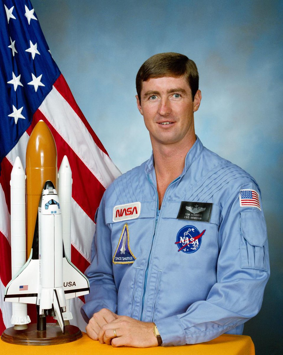 ASE_Astronauts's tweet photo. #HappyBirthday to ASE Life Member Tom Henricks, who flew to space four times between 1991 and 1996 (STS-44, STS-55, STS-70, and STS-78)! https://t.co/AYz8pN6eEc