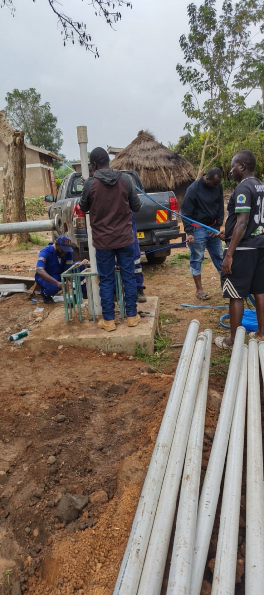 Joseph_Mulinde's tweet photo. Kisona Project works are nearing completion. Throughout this weekend, the @nwscug team managed to lower the 22Kw Pump. After finishing with a few remaining touches, the station will be ready for commissioning. It will serve both the Town Councils of #Bweyale and #Kiryandongo. https://t.co/hwFsXHY8OG