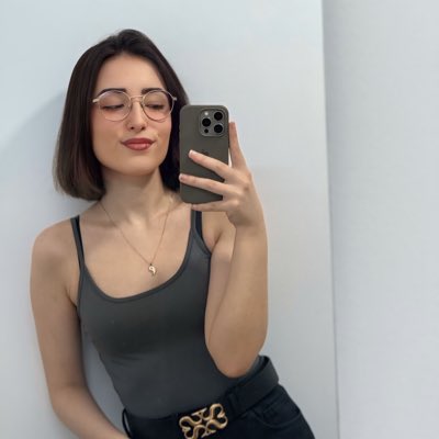 Laura tweet media