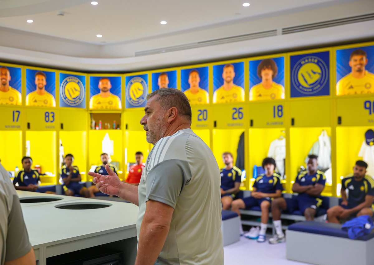 AlNassrFC_EN's tweet photo. First greetings. First steps together. 🤝💛 https://t.co/AaMpDcImv5