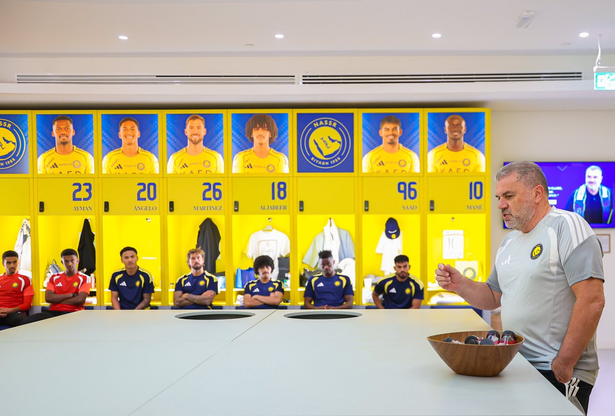 AlNassrFC_EN's tweet photo. First greetings. First steps together. 🤝💛 https://t.co/AaMpDcImv5