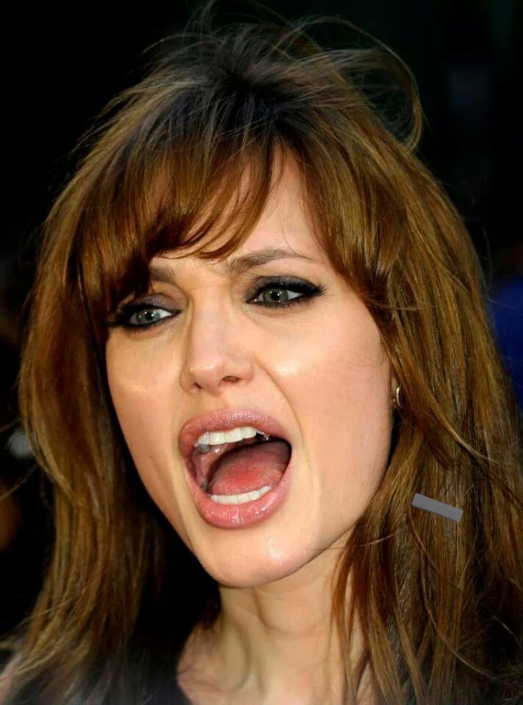 jolieaddict1's tweet photo. #angelinajolie https://t.co/S4Znl2JTrT