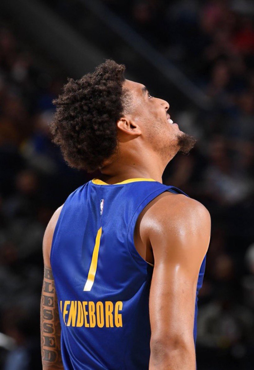 Warriors Lead tweet media