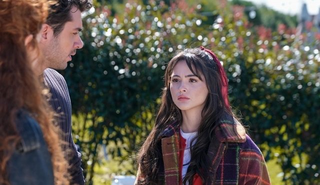 SiteDeryaAR's tweet photo. *◞🎻 *🧁˚ ᯓ 🫚 #deryapınarak en las fotos promocionales de los capitulos de #yanoda https://t.co/ddYJrRzr8Y
