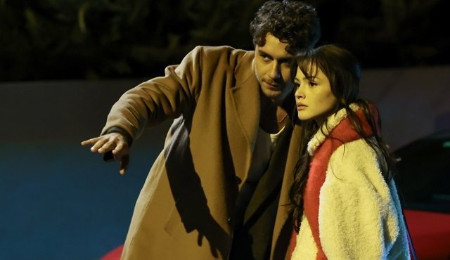 SiteDeryaAR's tweet photo. *◞🎻 *🧁˚ ᯓ 🫚 #deryapınarak en las fotos promocionales de los capitulos de #yanoda https://t.co/SzpModYndN