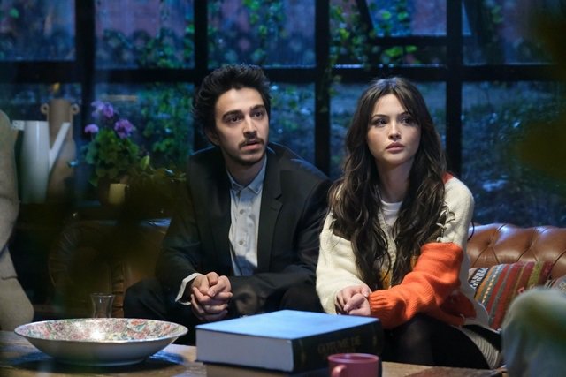 SiteDeryaAR's tweet photo. *◞🎻 *🧁˚ ᯓ 🫚 #deryapınarak en las fotos promocionales de los capitulos de #yanoda https://t.co/SzpModYndN
