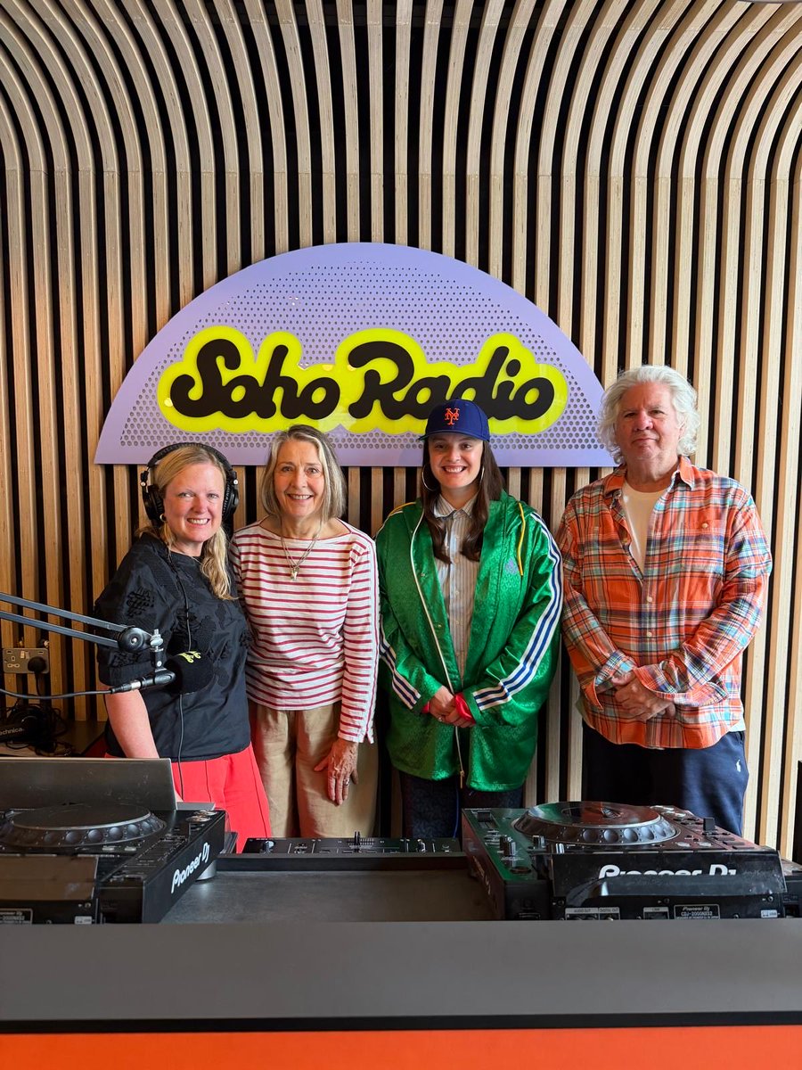 sohosocietyw1's tweet photo. #SOHO Mondays @sohosocietyw1 HOUR @sohoradio 7-8am Presenters @lucy_haine &amp; Steve Rockman
 Guests: Jazz Musician &amp; Fete headliner  @livvyswann &amp; @bbceastenders newcomer actress &amp; Soho resident Sheila Ruskin Listen🎧#soholondon #sohofete #eastenders https://t.co/h40nfaKtqb
