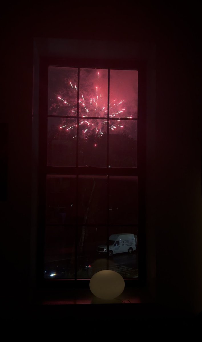 1yando's tweet photo. lune rouge. nuit bleue. https://t.co/ZDznJoEwpV