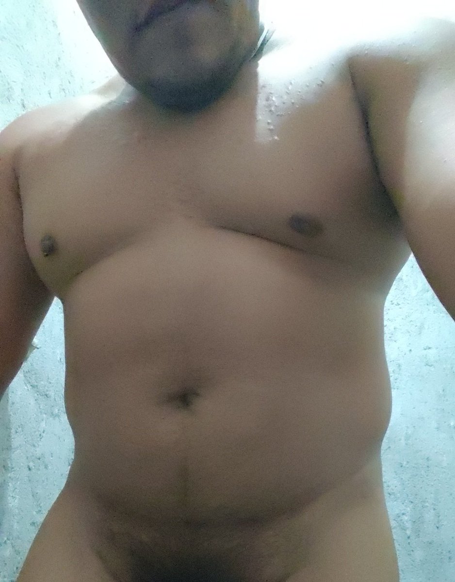 AlegriaJac's tweet photo. La desnudes es la mejor prenda 🐻 https://t.co/ttQo8iaIX2