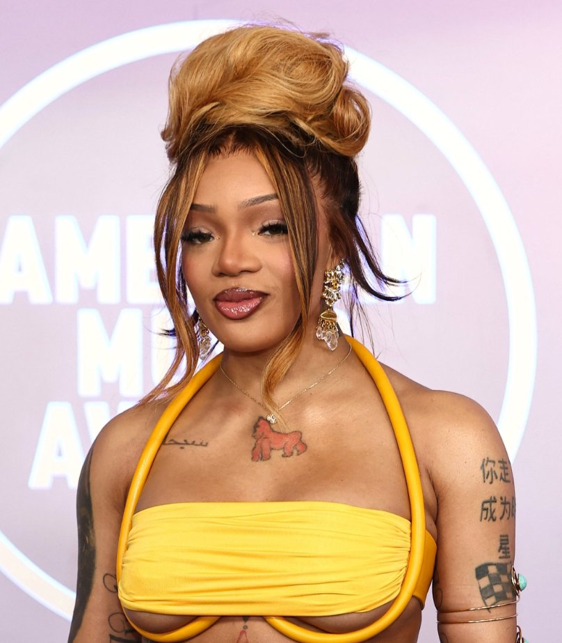 RedMedia_us's tweet photo. GloRilla says she is not sure if her second album will be as good as her debut album, "Glorious" following its massive success: 

"I've been working on it since my last album dropped. So, it's been a minute, I've been trying to give it my all. I’ve been trying not to overthink it and make it as good as Glorious was. I'm almost at the finish line with it. We're just doing some extra touch-ups."