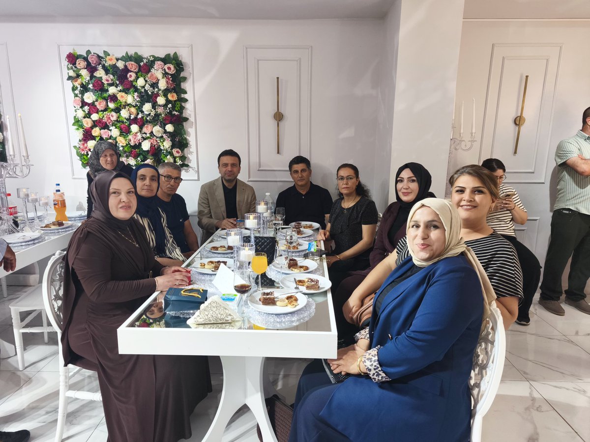 ak_kepez's tweet photo. 📍Nişan Merasimi💍

Başkan Vekilimiz Zehra Çetiner'in Kıymetli kızı Sena'nın Nişan merasimine Milletvekillerimiz Sn. Mustafa Köse İlçe Kadın Kolları Başkanımız Sn.Eray Yıldız Ünlü ve yönetimimiz ile katılarak bu anlamlı ve güzel günlerinde yanlarında olmanın mutluluğunu yaşadık. https://t.co/00nB1V86tt