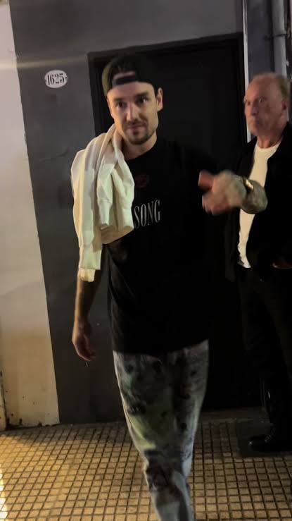 MrsAngelika10's tweet photo. Where is this Liam's security guy from Argentina? Did he testify? What he knows? Where is this man now? #JusticeForLiam #LiamPayneAppeal #ExposeTheTruth #Madrea @UKinArgentina #CrispinButler
Maybe he is the key in Liam's case? @Fiscales https://t.co/uitp98mPRO