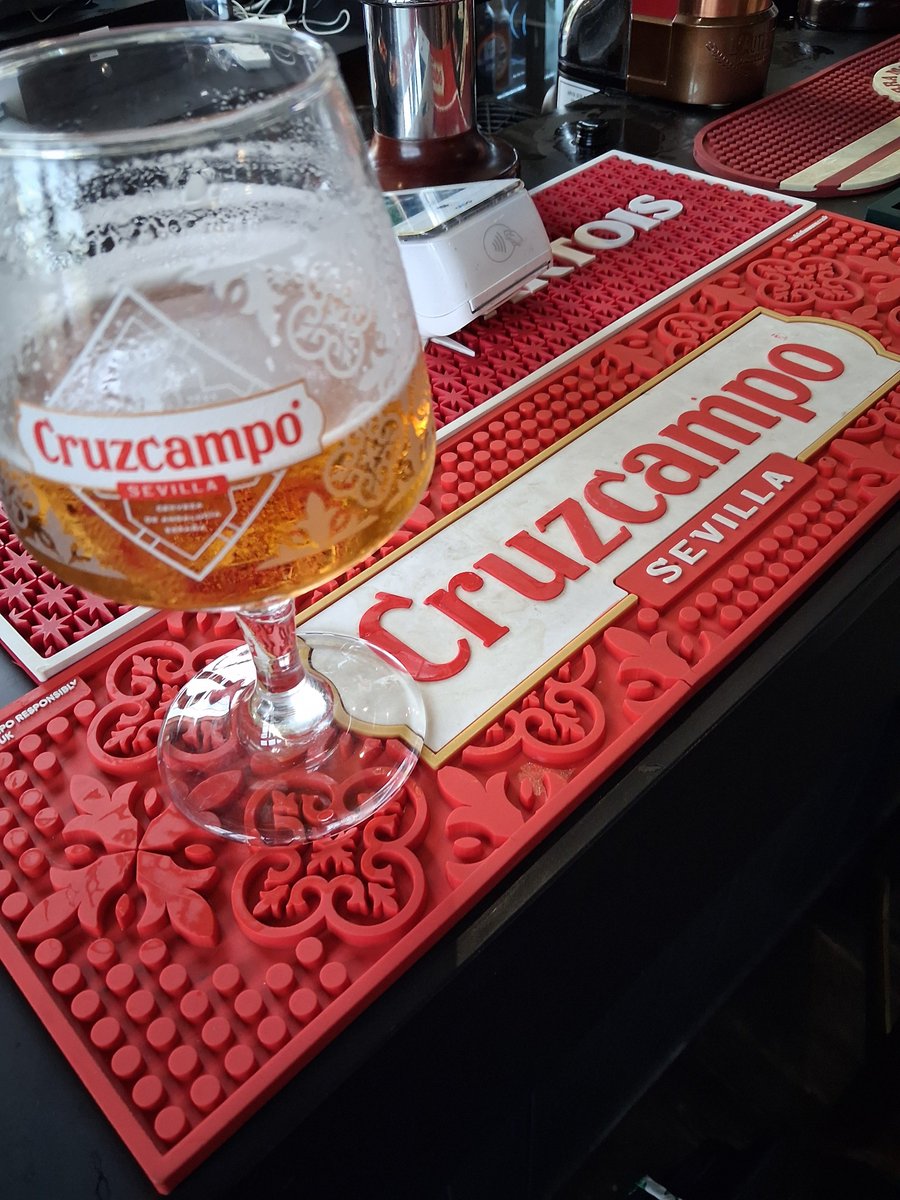 smith121165's tweet photo. @JoeNorrisGYTO I'm with you Joe. 🍻 https://t.co/OzQAV0T1Gb