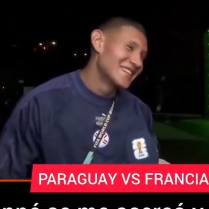 MadridXtra's tweet photo. 🚨 Juan Cáceres: “How tight I was on Mbappé? He asked me if I wanted to KISS him (laughs).

I told him that since he’s here, might as well… (laughs).” https://t.co/zmrTyFJKx9