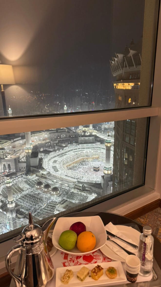 AlsahaEman's tweet photo. أروع إطلاله بالعالم  🥺❤️❤️❤️❤️❤️ https://t.co/flI7MZjLSm