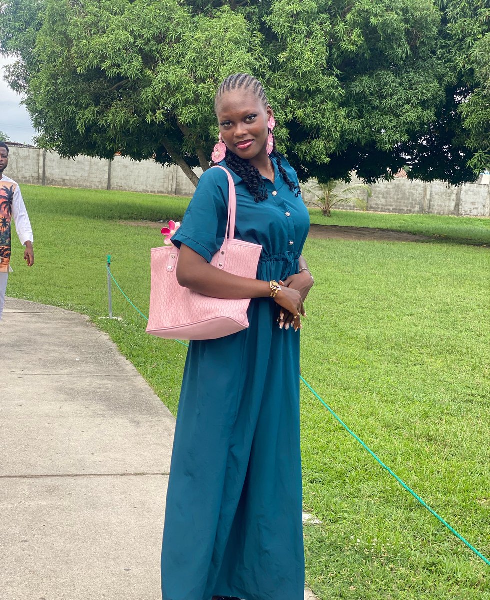 Giftyy_0's tweet photo. More life, more smiles😊🩵 https://t.co/1TS3uHjeaV