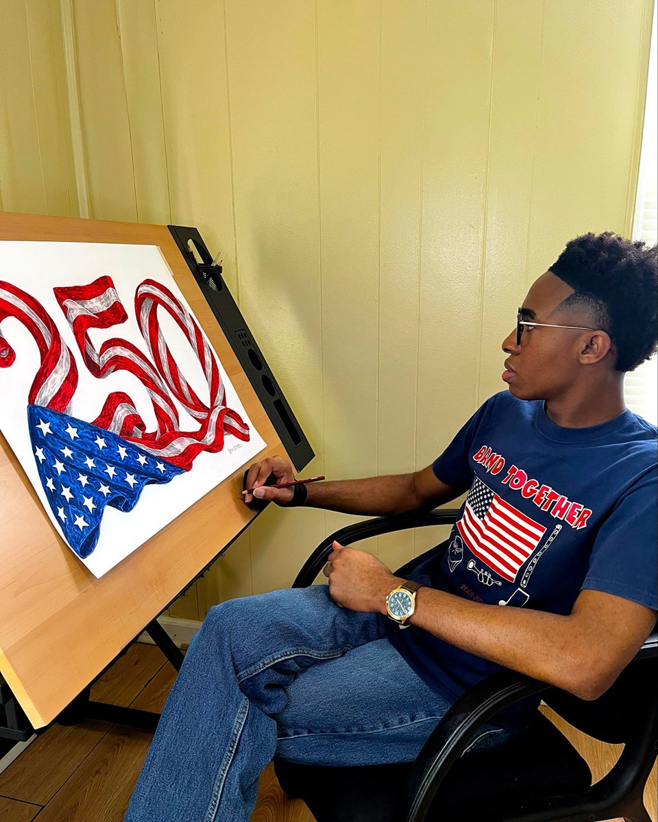AnthonyCStephe1's tweet photo. Some pieces mean a little more while you’re creating them. This was one of those. 🇺🇸🦅

“250” — Prismacolor premier colored pencil &amp; NuPastel chalk on a 24 × 18-inch paper.

#art #artist #anthonycstephen #coloredpencildrawing #4thofjuly https://t.co/gc3ktyoMhQ