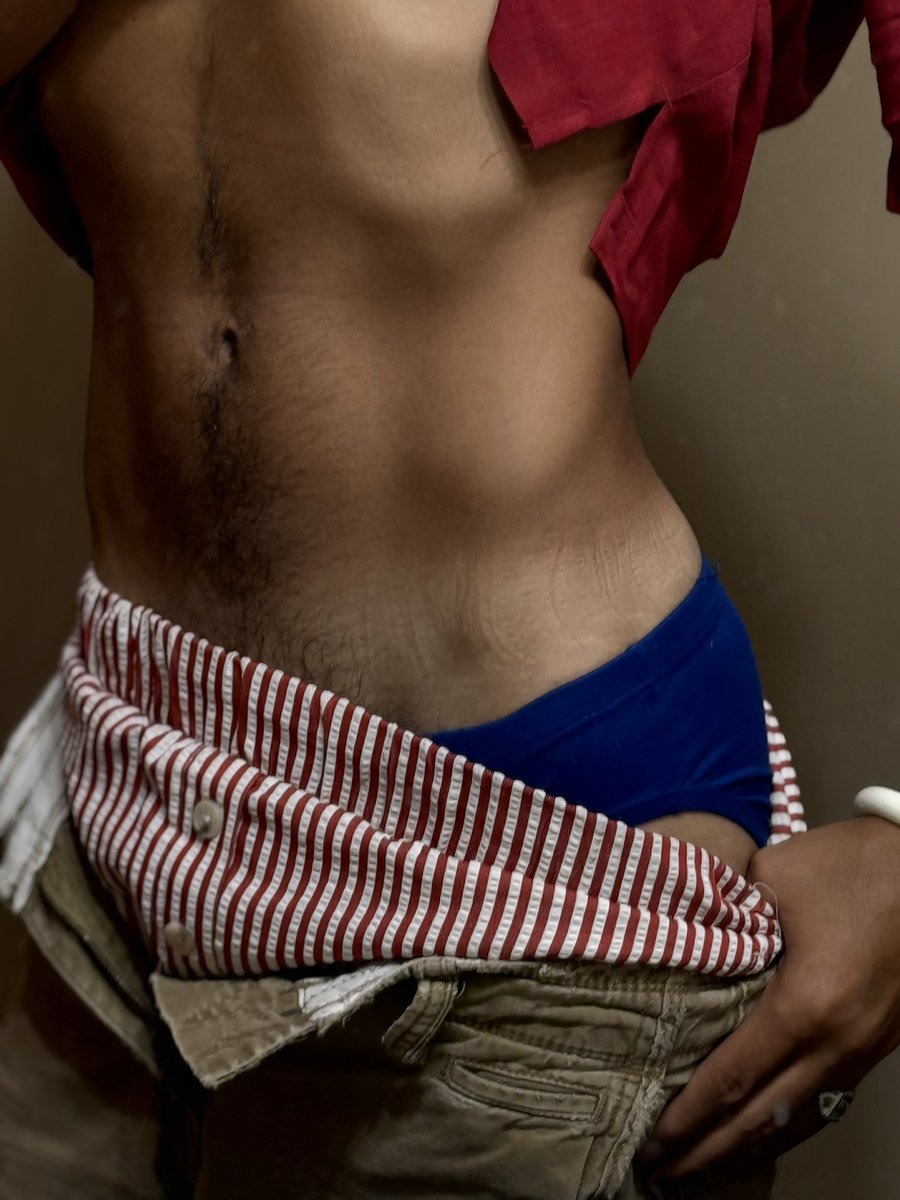 jonnbak's tweet photo. @Underweareview1 same but different https://t.co/9JMVsPTNcB