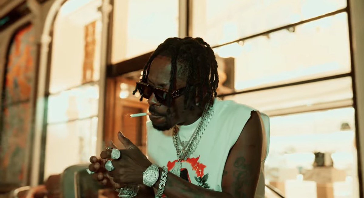Charts_Ghana's tweet photo. 🚨 @shattawalegh has released visuals for his dancehall hit, “Born Fi Par” 🔥 

💿 from the album “Echoes of the Ghetto”

#ChartsGhana🇬🇭 https://t.co/OlV8pO0wF6