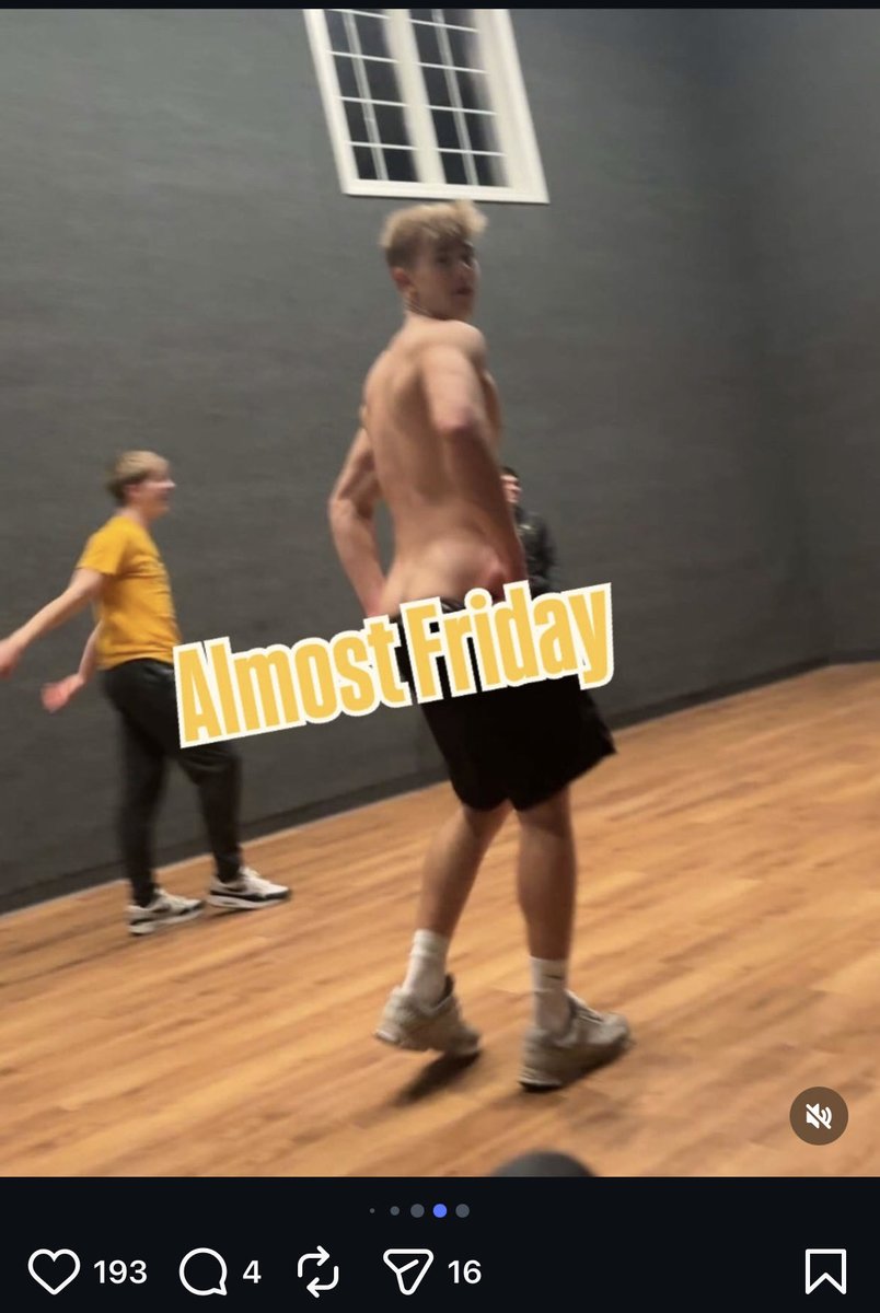 almostfriday123's tweet photo. #almostfriday https://t.co/xzV4gVyOhj