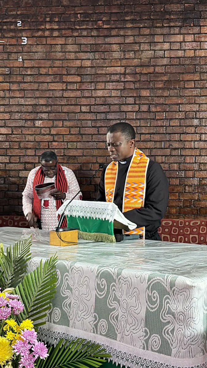mobafraternity's tweet photo. Led by President Senior Kwadwo Omari Boateng, the class was welcomed into the global MOBA family in the presence of the MOBA Secretariat, Executive Council, Mfantsipim at 150 Planning Committee, MOBA SYG 2026, and sister-school alumni. https://t.co/SeTVQEyeSa