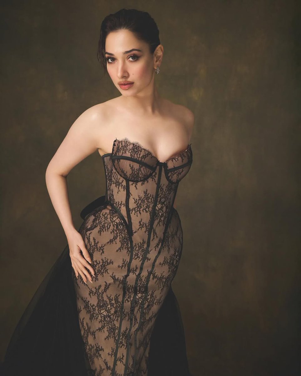 Glamsect_'s tweet photo. Tamannaah Bhatia https://t.co/d77uCdGHBo