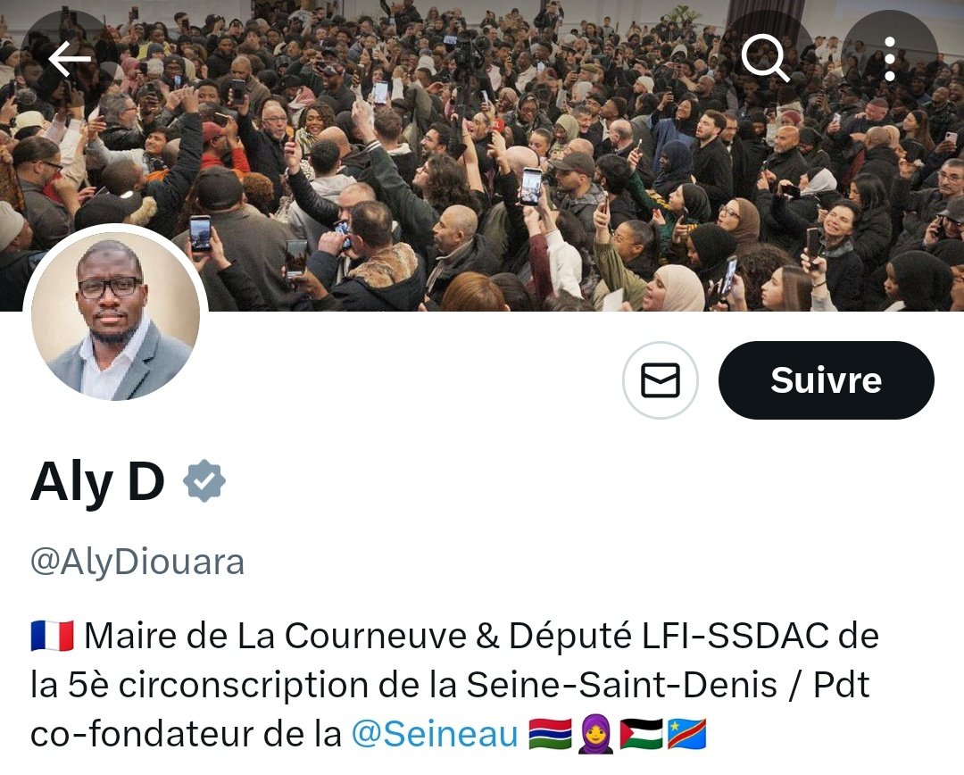 Babar_le_Rhino's tweet photo. @ShannonSeban Il est maire et député, donc doublement choisi et élu par le peuple

Toi personne ne t'a choisi ni élu, à ton avis pourquoi ? https://t.co/PGCxYGT5Q1