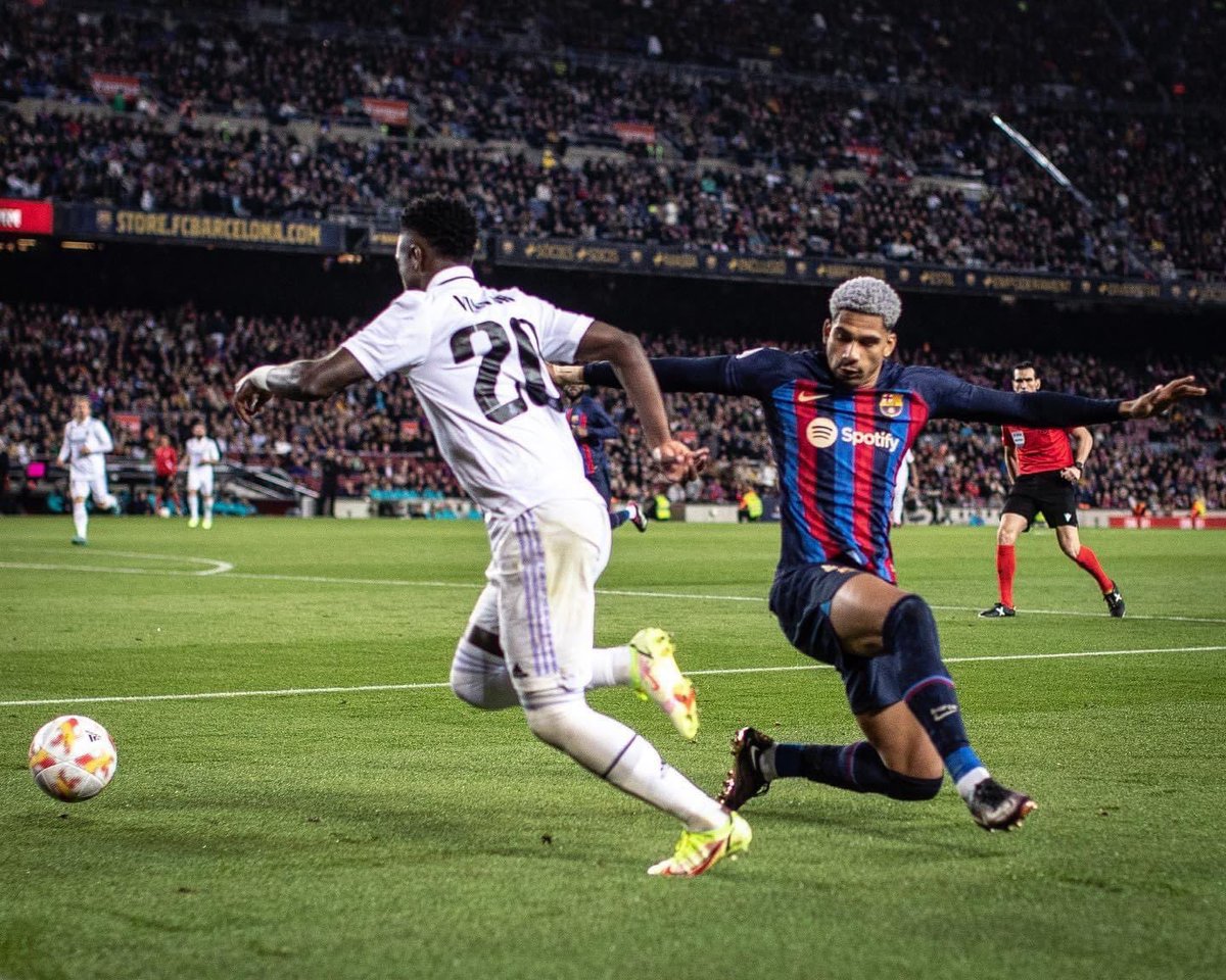 Out Of Context Madrid tweet media