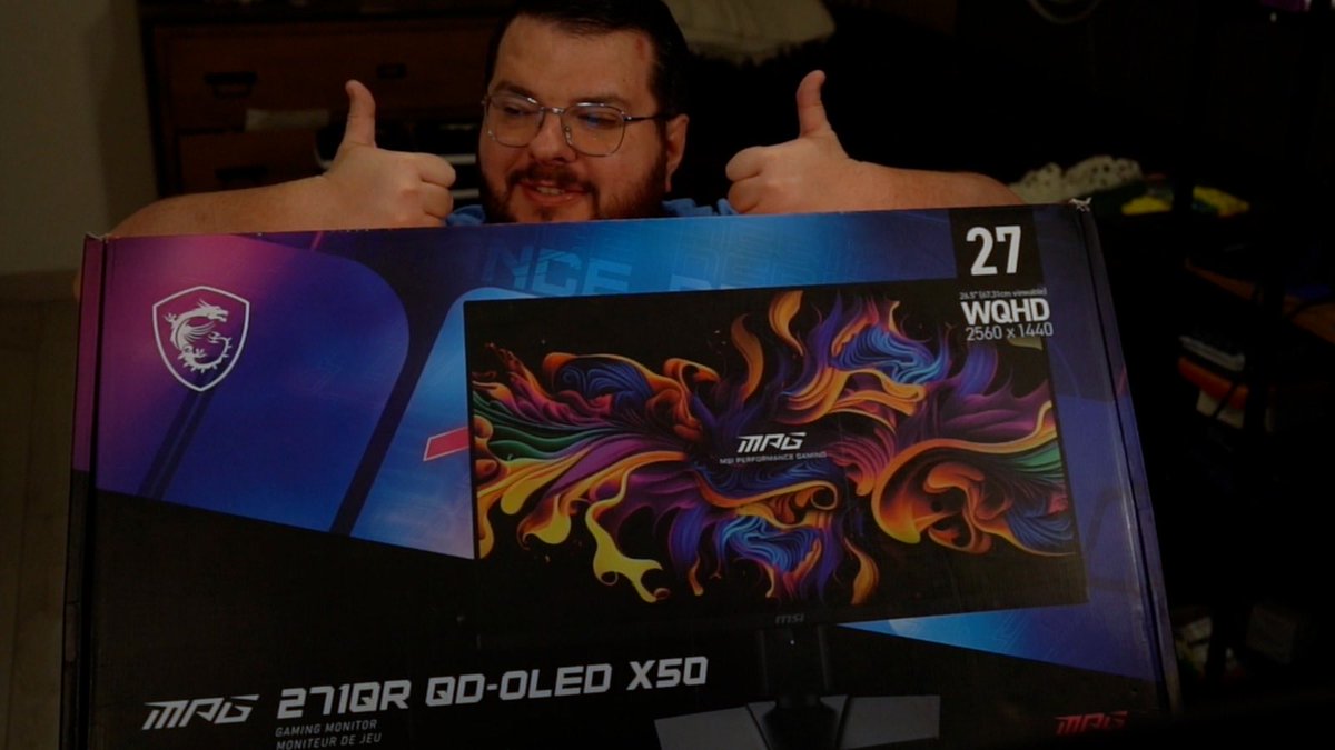 LowAn's tweet photo. Le MPG 271QR QD-OLED X50 vient d’arriver 📦

27”QD-OLED, 1440p, 500Hz.
On va tester ça direct en ranked, objectif nuke.
Merci @MSIFrance 🔥
👉 https://t.co/ylkYTyH9Er

https://t.co/i8seKEOKs0 https://t.co/7qIoc6RmT3