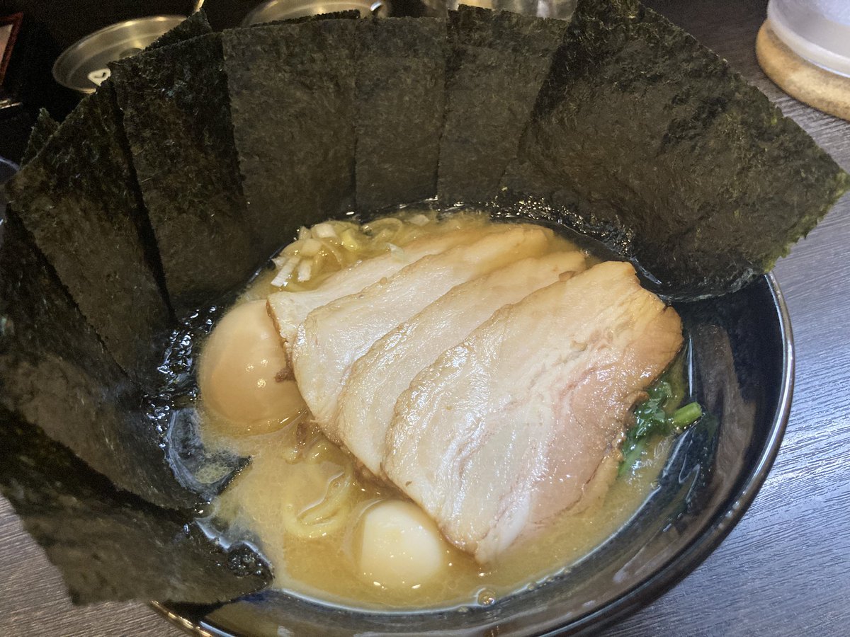 TOSHIKAZUSAX's tweet photo. 夜ご飯の写真アップ忘れてましたー
横浜が目的の時は食べに行くことが多いお店 https://t.co/GUMImacg8Z