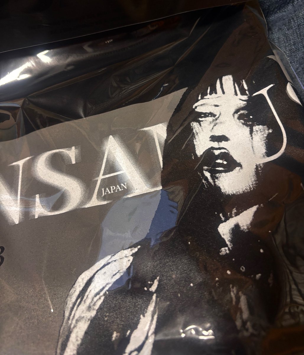 Margaret10T's tweet photo. 誰か分かってしまった💛🥹
嬉し過ぎます
ありがとうございます。
#INSANUS #kyo https://t.co/ciNRm2nLyC
