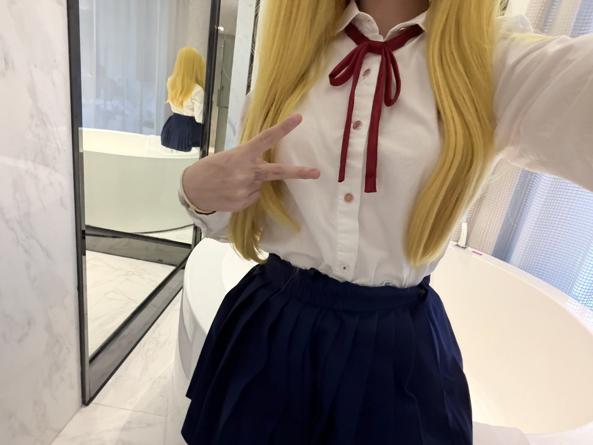 ying2349's tweet photo. 黄毛女高🐈 https://t.co/TTrJyYvweN