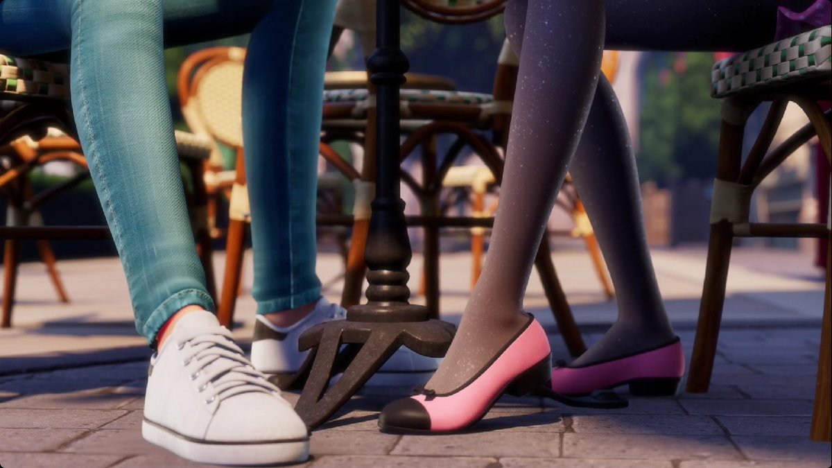 iadoreladybug's tweet photo. I have no idea why, but I love this shot so much!! It feels so cinematic especially because of all the details that are present here. https://t.co/8DAdjNjloO