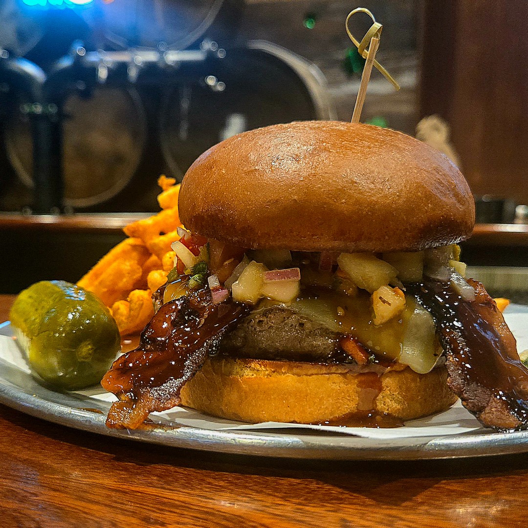 MoheganPA's tweet photo. The Tiki Torch Burger is calling your name this Summer! 🍔😋 
📍 Molly O'Sheas https://t.co/TJ0ZkBkC5X