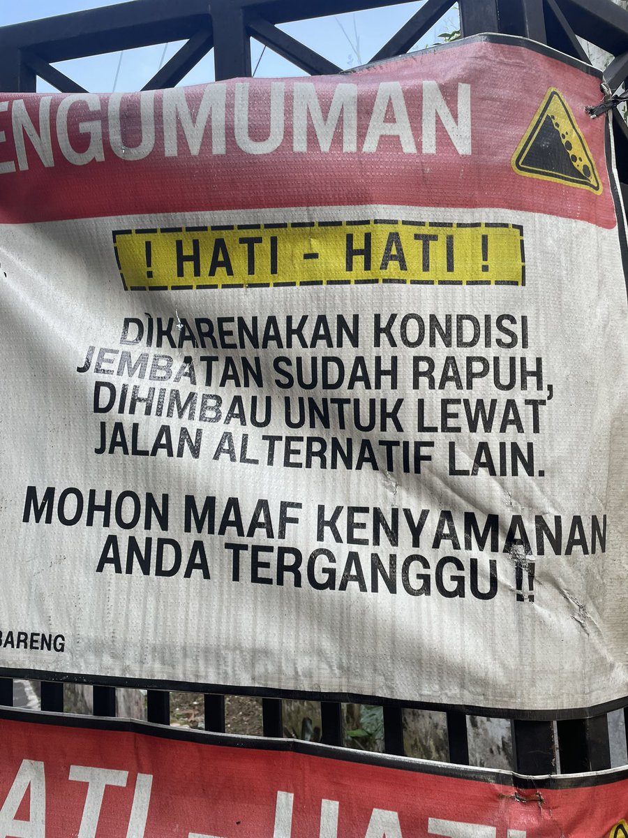 diskalkulia's tweet photo. semua yang ada artinya adalah puisi… minta rokok satu ya… https://t.co/feYzFIMdHT