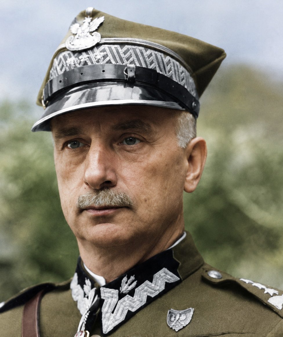 JanKasprzyk's tweet photo. 5 lipca 1943 r. na czele polskiej armii stanął jako Naczelny Wódz gen. Kazimierz Sosnkowski - jeden z najwybitniejszych dowódców i wizjonerów politycznych Polski Niepodległej. https://t.co/qrnholybPi