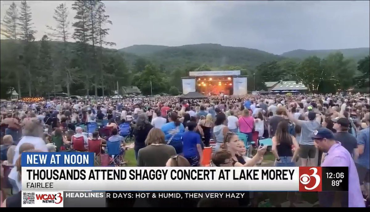 space_foxie's tweet photo. @GenericEnby_Nix i think there was more people at the shaggy show https://t.co/2JWrwhkXTe