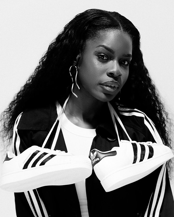 PulseNigeria247's tweet photo. Big win for Korty EO! 👏🏾 The filmmaker and YouTube creator has been unveiled as the face of Adidas Nigeria’s new Superstar campaign. 🔥 https://t.co/lkTG6kahzs