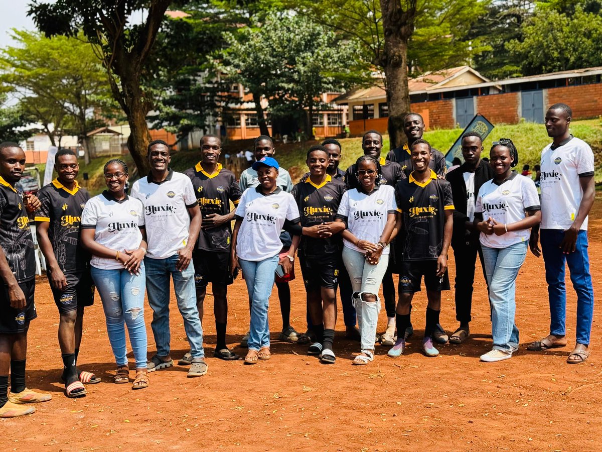 elitesK15's tweet photo. Match day 5 @KISOBALeague 

The league is for networking 
📷 Unknown handsome guy 🤭😂 https://t.co/gzcAfLjdtd