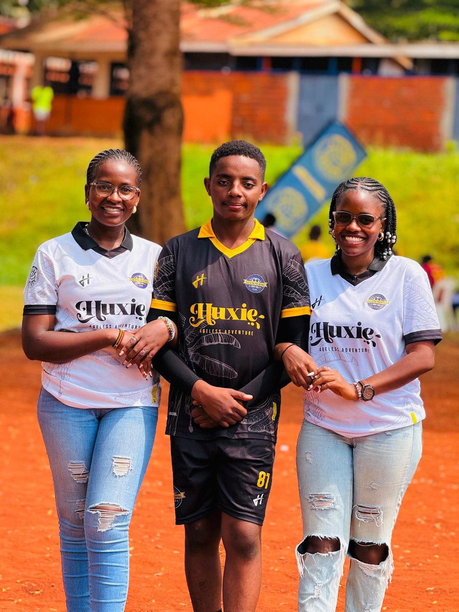 elitesK15's tweet photo. Match day 5 @KISOBALeague 

The league is for networking 
📷 Unknown handsome guy 🤭😂 https://t.co/gzcAfLjdtd