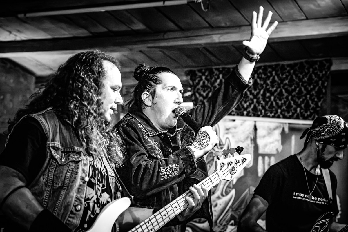 greatvoyagerbnd's tweet photo. Thank you Piraeus! 🔥
#greatvoyagerband #theproject #elementzero #live #nwothm #leviathan #sleaszyridersrl https://t.co/eOFtpdfHJ4