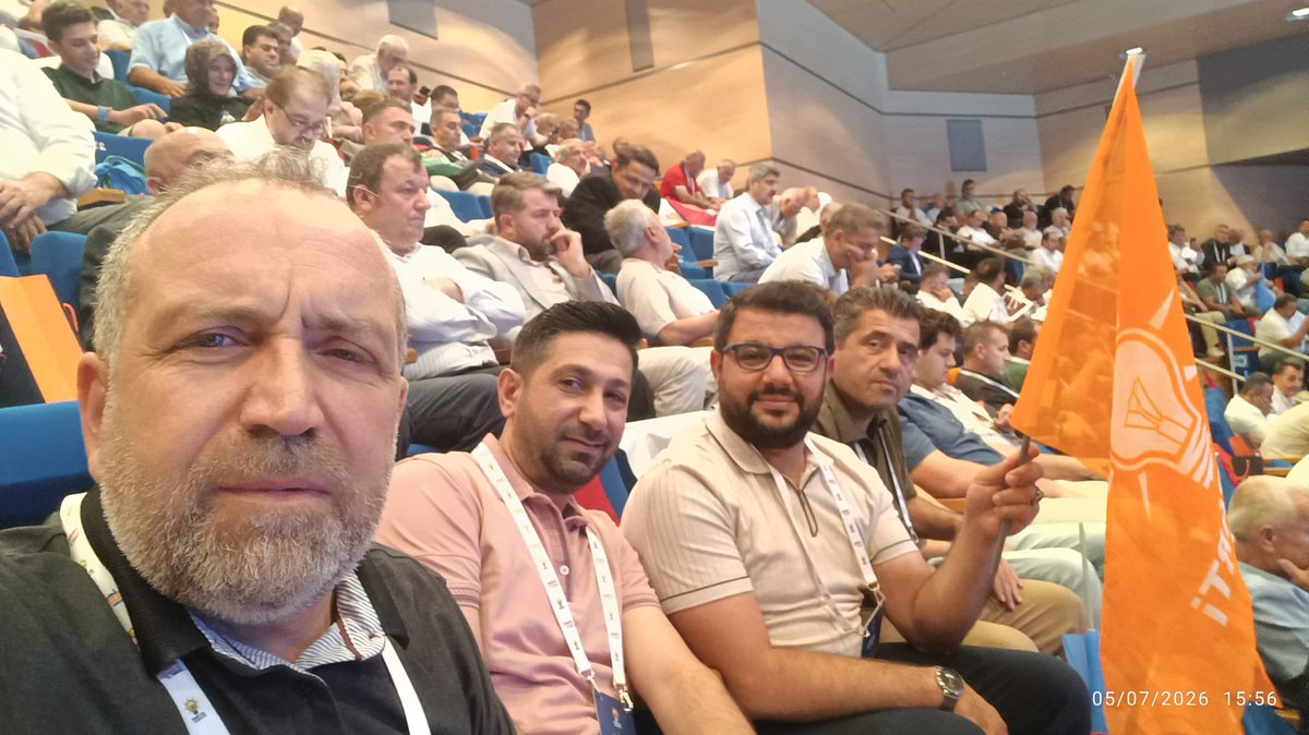 Hamza55148227's tweet photo. Çevre, Şehircilik ve İklim Değişikliği Bakanımız Sn. Murat Kurum’un katılımlarıyla gerçekleştirilen Ana Kademe Mahalle Başkanları Toplantısı’nda teşkilatımızla bir araya geldik.. https://t.co/sOcqsirGZw