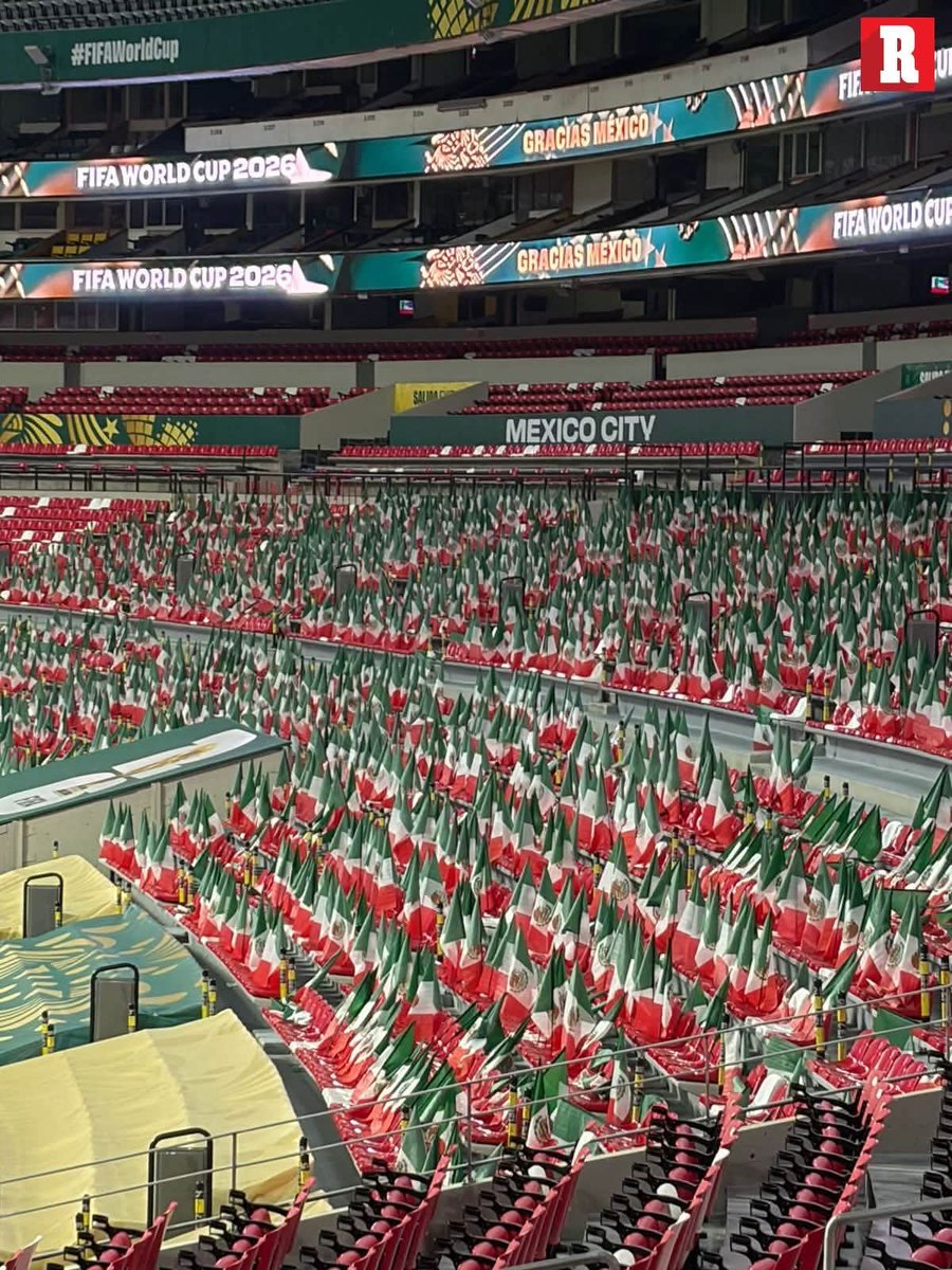 lxbtsxpjh_'s tweet photo. El fan project para el día de hoy en el partido de México https://t.co/sZBW8oZt82