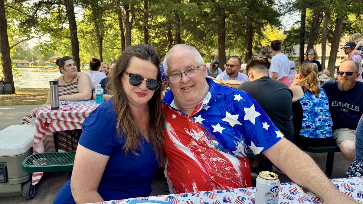 MrsMTGreen's tweet photo. Greatest country on earth. Not even close! 🇺🇸 Elm Mills, KS 📍 https://t.co/O6W01XDwkJ