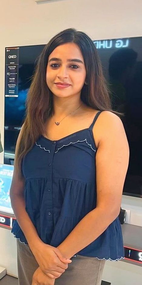 cinema_updatez's tweet photo. Divya ganesh 🥵🥵🌚🌚🤩🤩 https://t.co/TZnFUNU72S