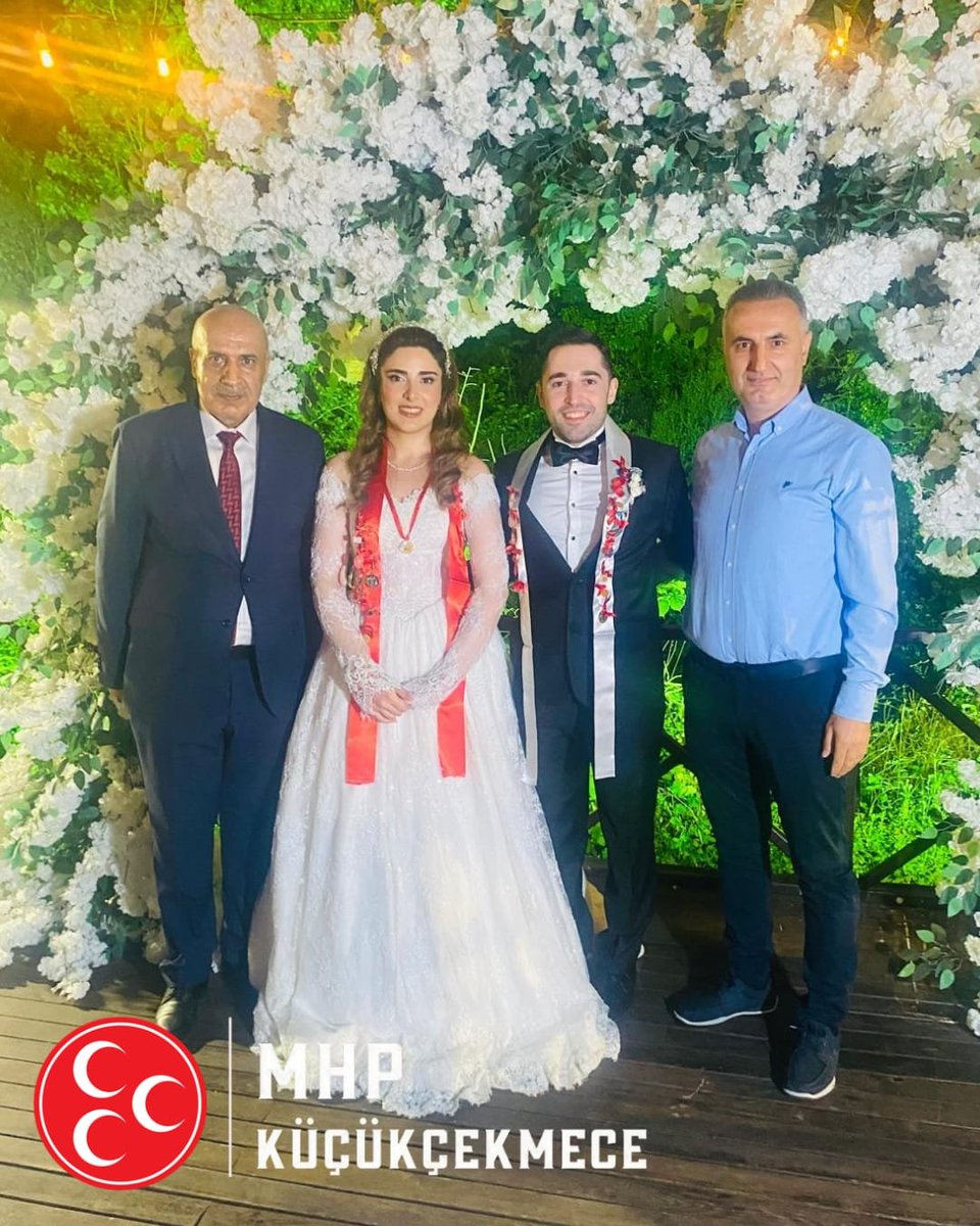KCEKMECE_MHP's tweet photo. İlçe Yöneticimiz Sn. Turan KARTALMIŞ, MHP Bahçelievler Eski İlçe Başkanımız Sn. Mehmet KAYA'nın kızı Gökçe Hanım ile Tuğrul Bey'in #düğün merasimine katılmışlardır. 

Kendilerine bir ömür #mutluluklar dileriz.

@MHP_Bilgi 
@_MHPistanbul_ https://t.co/AwqsudYXm8