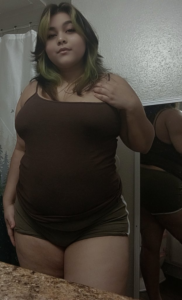 spiicyyscorpio's tweet photo. I kinda wanna do something fun... 👀
If we hit 1,000 followers, I'll post a spicier mirror pic to celebrate. 💋
Think we can get there ? 🖤 https://t.co/7G4jsY7Zy0