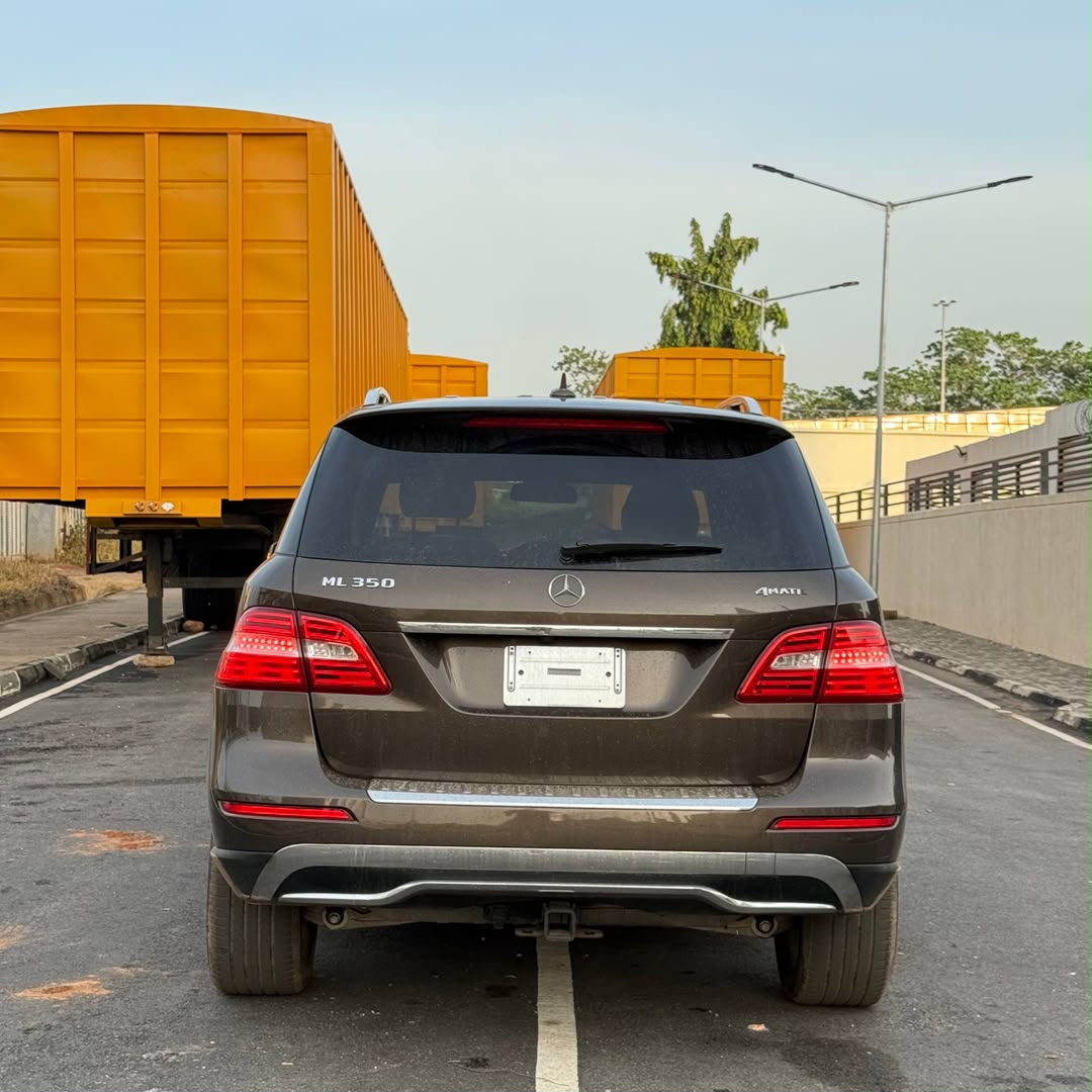 StephenOtaru's tweet photo. Grade A | Tokunbo | 2013 model | Mercedes Benz GLE 350 for grabs 

Grab for: N19.5 million only

Location: Abuja
Contact WhatsApp: 08179896568

Brazil Balogun Baddo FIFA Trump Infantino Audrey Santos Tomorrow is Monday Article Article 27 Naomi Osaka https://t.co/6Cvou3ZOg3