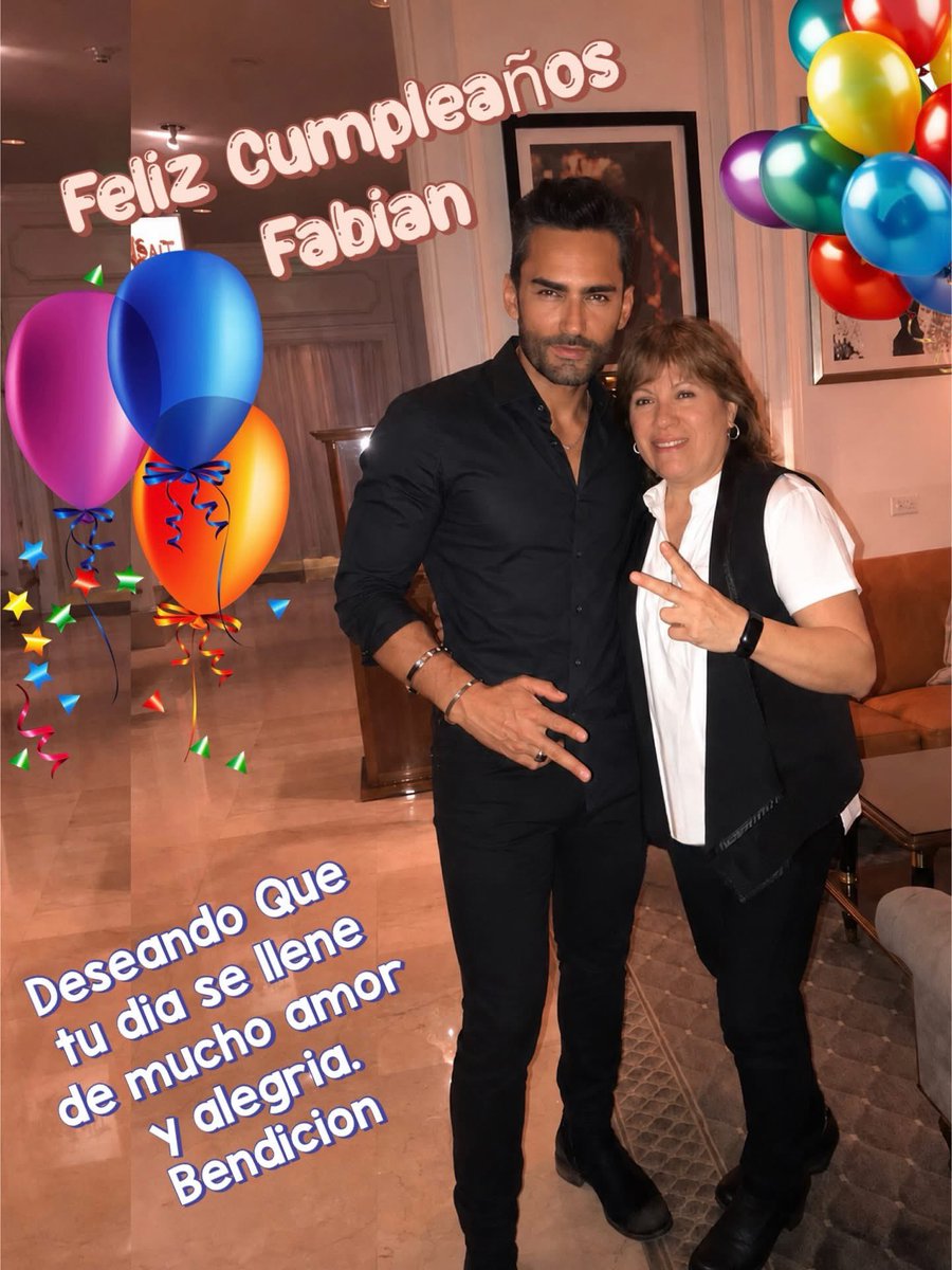 Gl_Betty's tweet photo. Happy Birthday Fabi. Que tengas un maravilloso dia lleno de mucho amor y alegria. muchas bendiciones. uffff ya pronto tw veremos en #ssshp4  #quevivaelsanto #hbdfabianrios @FabianRiosS https://t.co/bMWEwP2slN